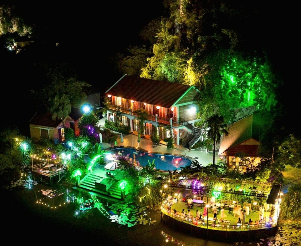 ฮวงหลง ริเวอร์ไซด์ Hotel นิญบิ่ญ ภายนอก รูปภาพ